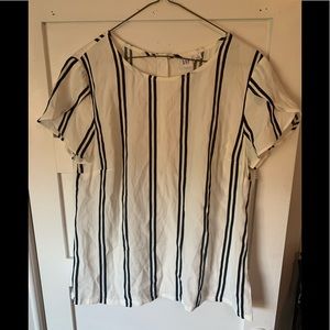 Gap short sleeve blouse